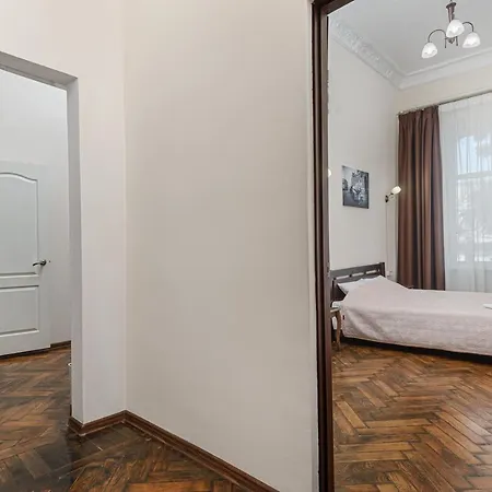 In The Center Apartment *
